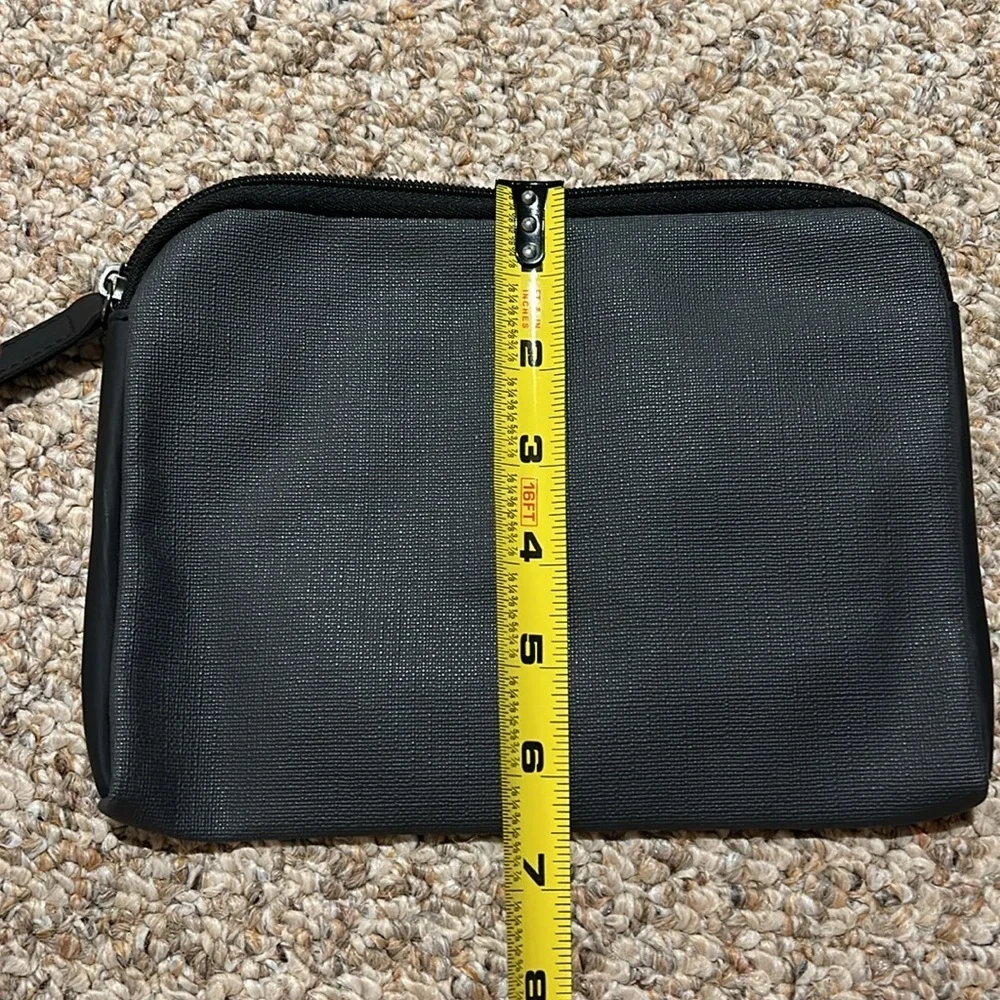 Tumi for Delta Gray & Black Vinyl case